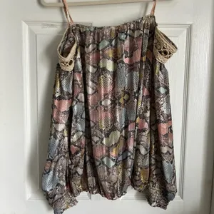 Casting France off the shoulder long sleeve snake print shimmer sheer blouse M thumbnail 11