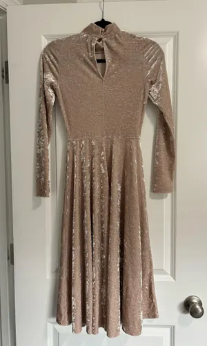 Stunning Velvet A-line Midi Dress Size Small thumbnail 4