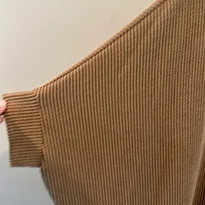 Andree by Unit‎ M/L Mocha Oversized Ribbed Dolman Tunic thumbnail 4