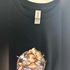 Women short sleeve‎ shirt thumbnail 2