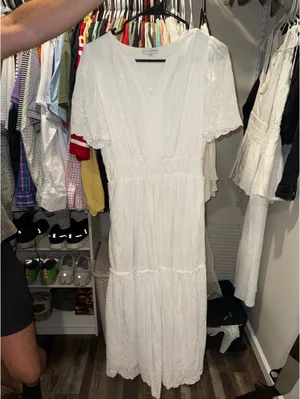 white maxi thumbnail 2