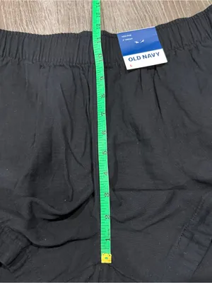 NWT Old Navy Black Cotton High-Rise 4" Inseam Shorts thumbnail 9