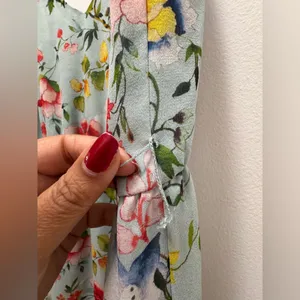 $395 Alice+Olivia Mabel Light Blue Floral Midi Dress 0 thumbnail 9