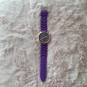 Purple silicone watch thumbnail 5