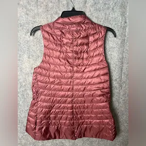 Athleta Woman Small Quilted Sleeveless Puffer‎ Vest Burgundy thumbnail 3