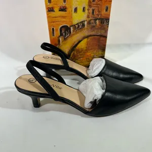 Bella Vita Leather Slingback Sarah Kitten Heel‎ Pump Womens 9w Black New In Box thumbnail 3