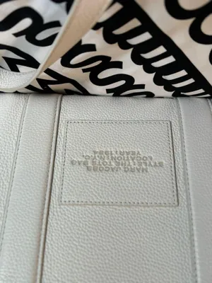 Marc Jacobs Tote thumbnail 5