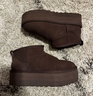 UGG Platform Ankle Boots thumbnail 1