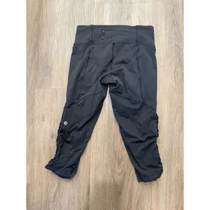 LULULEMON Capri Women's Activewear Leggings Black Size‎ 6 thumbnail 2
