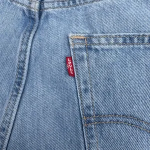 Levi’s 94’ Baggy Jeans Sz 32 Blue Wide Leg Distressed‎ High Rise Grunge Skater thumbnail 5