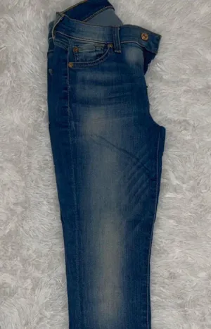 7 For All Mankind Cropped Jeans thumbnail 1