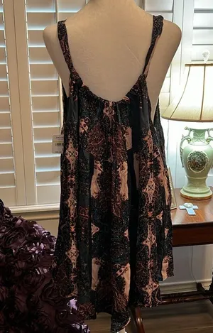 Free People Count Me in Trapeze Tank Tunic Top M Lace Yoke Floral Black thumbnail 3