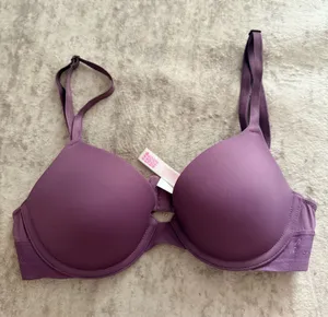 Victoria's Secret Bra thumbnail 1