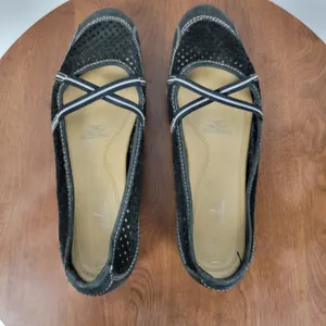 Natural Soul Women's Plantain Flats 9.5 Black Suede Leather Laser Cut Slip On thumbnail 3
