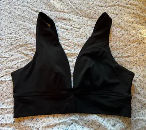 Vuori Black Women's Bralette thumbnail 1