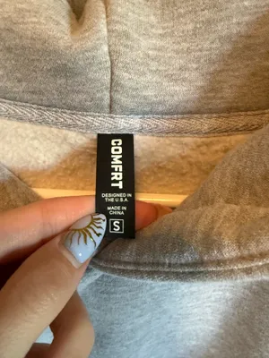 Comfrt hoodie thumbnail 4