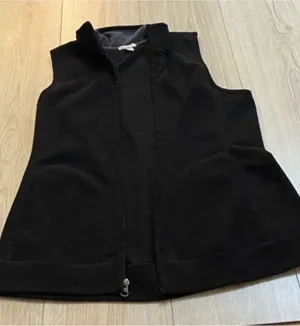 Old navy Black Sleeveless Zip-Front Women's Vest top thumbnail 1