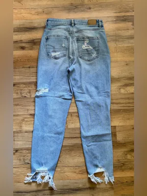 American Eagle Outfitter Light Wash High-Rise Ripped distressed Jeans Sz 4 denim thumbnail 5