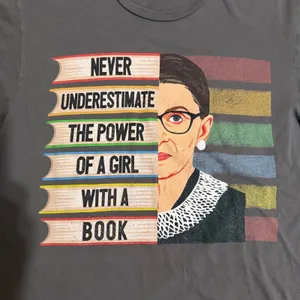 100% Cotton RBG Never Underestimate A Girl With A Book Graphic Tee Gray‎ L thumbnail 2