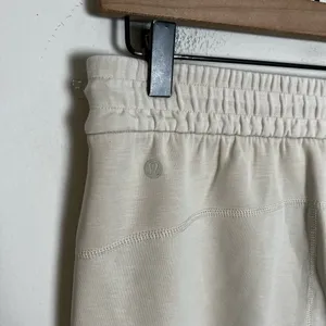 LULULEMON- Brushed Softstreme Split-Hem High-Rise Crop Natural Ivory Athletic thumbnail 5