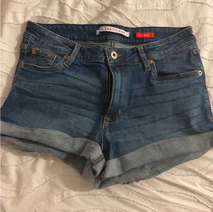 Dark blue denim shorts thumbnail 1