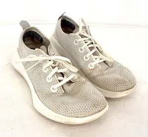 Allbirds SuperLight Tree Runner Women's 8 White Lightweight Sneakers Shoes thumbnail 1