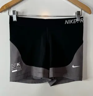 Nike Pro Dri-Fit‎ 3” Two Tone Shorts Size Large thumbnail 1