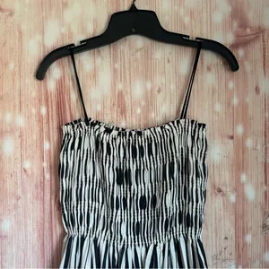 Commense Black Sleeveless White Pinstripe Long Dress thumbnail 5