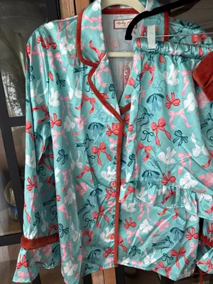 Altar'd State NWT bows satin pajamas set long sleeve shirt top shorts Christmas button down thumbnail 4