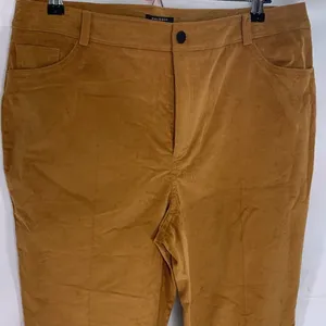 NWT | Halogen‎ x Atlantic-Pacific Women’s Velveteen Kick Flare Pants thumbnail 6