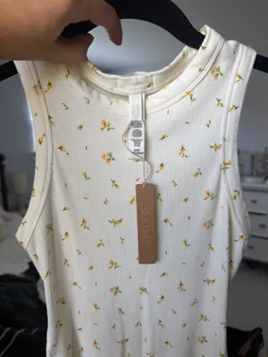 Skims dress  thumbnail 4