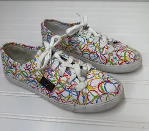 G by Guess Womens Backer Faux Leather Flat Fashion Sneakers Multicolor Size 9 thumbnail 1