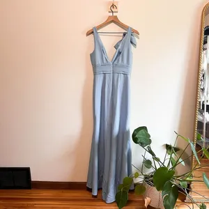 Mac Duggal Blue Sleeveless V Neck Bow Detail Mermaid Gown Size 2 thumbnail 8