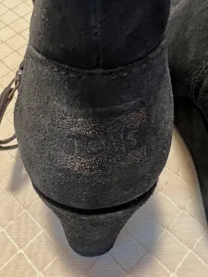 Toms: Women’s SZ8 Desert Wedge High Black Suede Heel Booties thumbnail 5