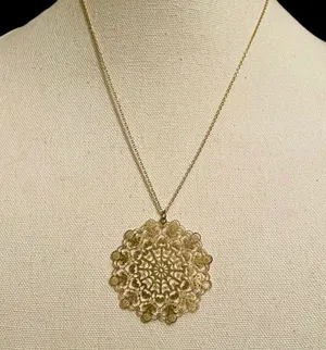 Vintage Floral Filagree Pendant Necklace thumbnail 1