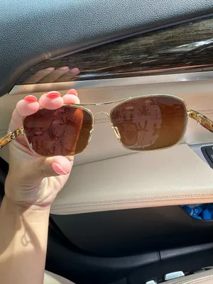 Women’s Oakley Sunglasses thumbnail 5