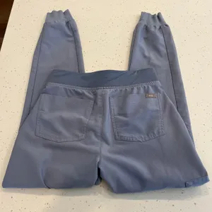 FIGS Zamora‎ Jogger Scrub Pants in Vapor Blue size XXS thumbnail 3