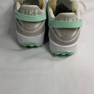 Nike Women's Sneakers in Mint Green and White thumbnail 4