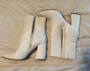 White Boots The Limited 8 thumbnail 1