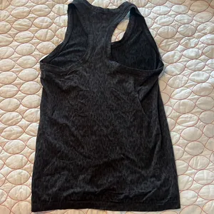 Black Fitted Sleeveless Tank Top thumbnail 4