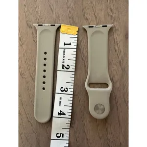 Apple Watch Light Gray Silicone Band thumbnail 3