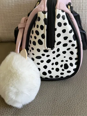 Betsey Johnson Quilted Pink Dome Satchel with Black Handles Bow Detail and Charm thumbnail 4