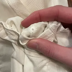 lululemon athletica White Lightweight Zip-Up Hoodie thumbnail 7
