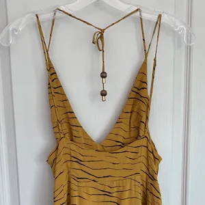 Urban‎ Outfitters Mustard Yellow Tiger Stripe Knot Front Mini Dress - M OB805863 thumbnail 12