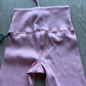 Strut This The Aubrey Ankle Leggings Womens Small Tiny Fit Chalk Pink Ribbed thumbnail 11