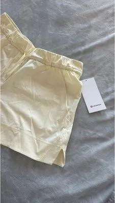 Lululemon NWT Shorts thumbnail 2