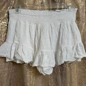 Aeropostale White High-Waisted Lace-Trim Flippy Skirt Skort XL thumbnail 1