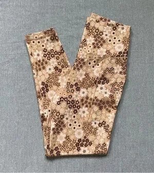 Aerie Offline Real Me High Waisted Pocket Legging Floral Size L in Soft Oat thumbnail 2