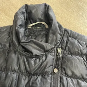 Athleta Downalicious Lightweight Puffer Jacket thumbnail 3