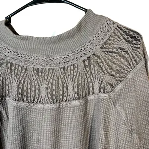 Free‎ People Gray Long Sleeve Raw Hem Pullover Sweater XS thumbnail 3